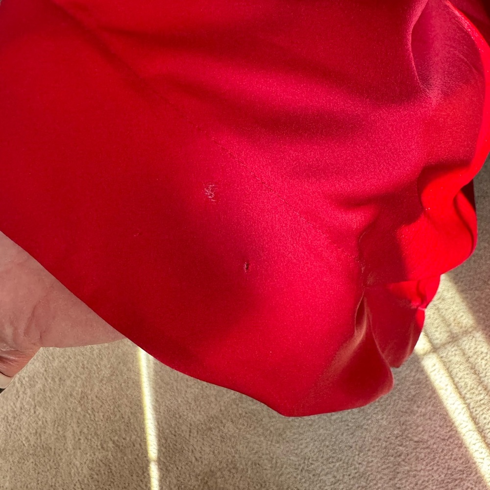 La Femme Red Satin Deep V-neck A-line Gown Formal Gown Prom Size 12 - Picture 5 of 10